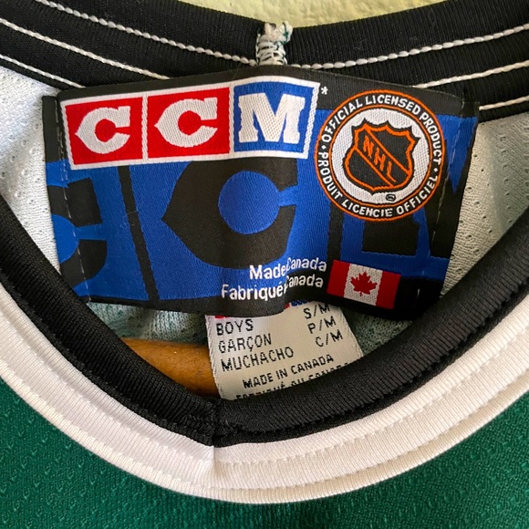 Authentic CCM NHL Dallas Stars Hockey Jersey Youth - Picture 4 of 7